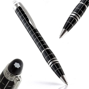 Burberry Checkered Wool Stole in Black and White