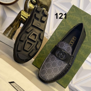 Gucci Loafers with a Black and Gray Pattern